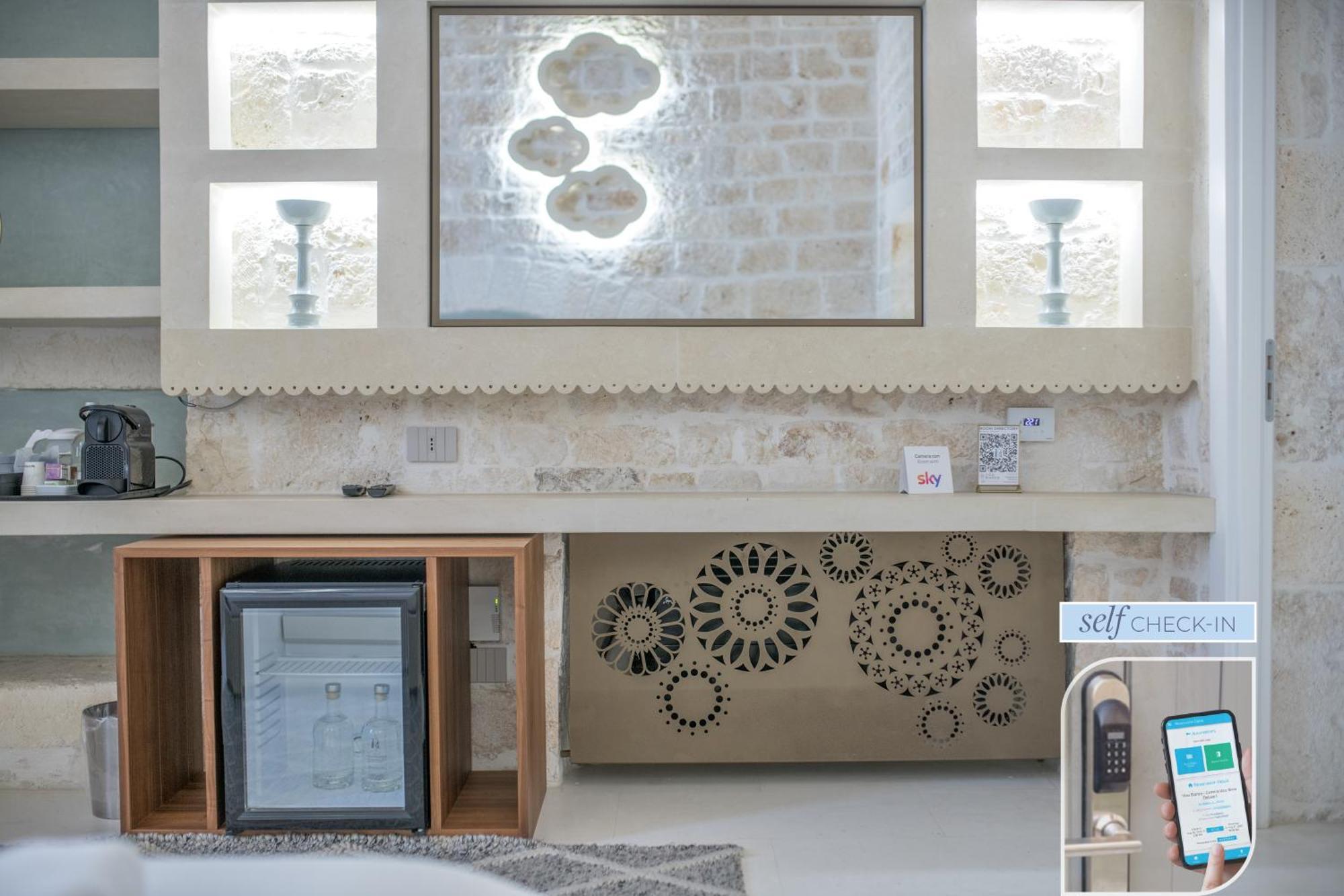 Vico Bianco Raro Smart Rooms Collection ออสตูนี ภายนอก รูปภาพ
